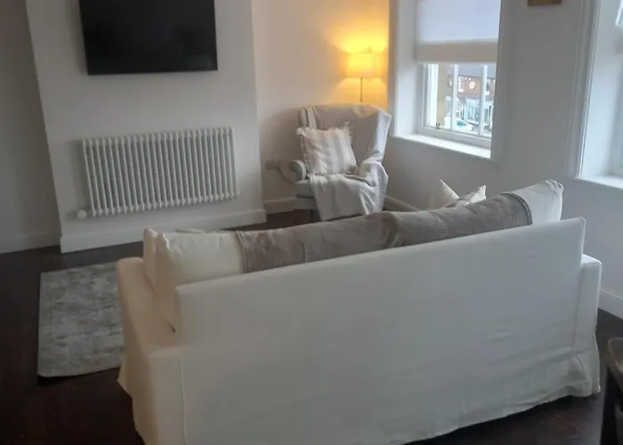 Clubhouse 3 Apartment *